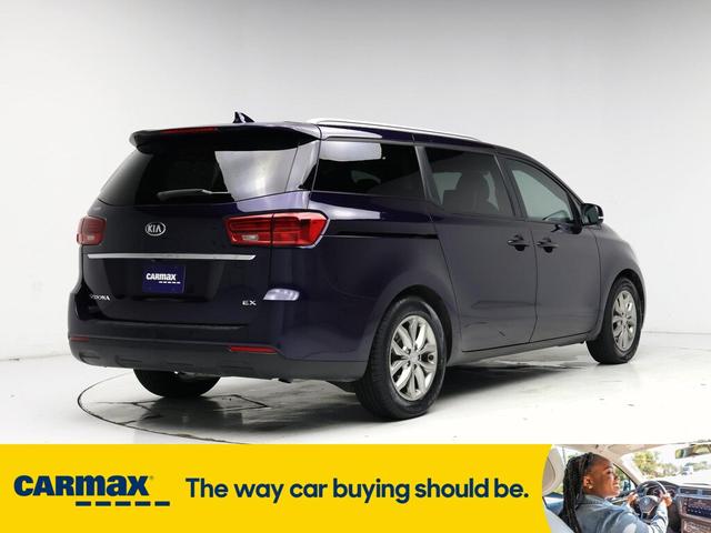 Photo of 2019 Blue Kia Sedona