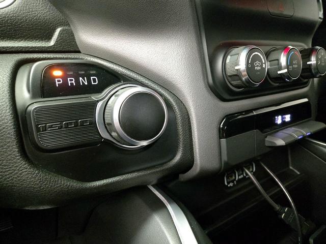 Photo of 2022 Black RAM 1500