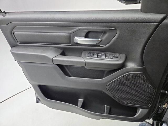 Photo of 2022 Black RAM 1500