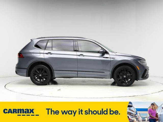 Photo of 2022 Gray Volkswagen Tiguan