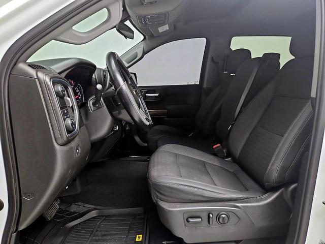 Photo of 2019 White Chevrolet Silverado 1500