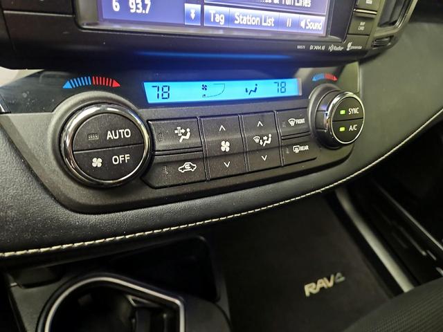 Photo of 2017 Gray Toyota RAV4