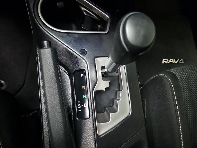 Photo of 2017 Gray Toyota RAV4