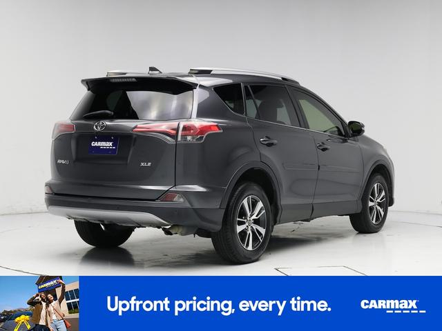 Photo of 2017 Gray Toyota RAV4