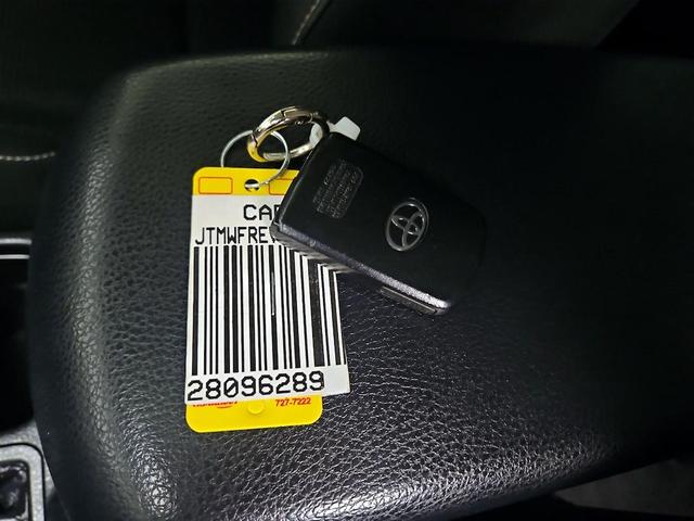 Photo of 2017 Gray Toyota RAV4