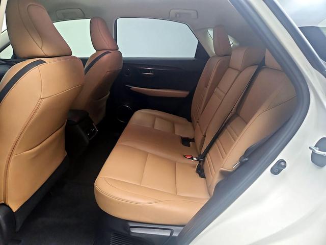Photo of 2016 Pearl Lexus NX 200t