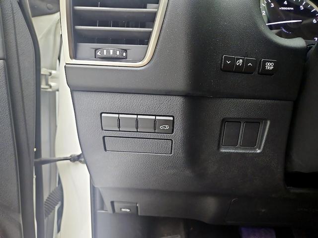 Photo of 2016 Pearl Lexus NX 200t