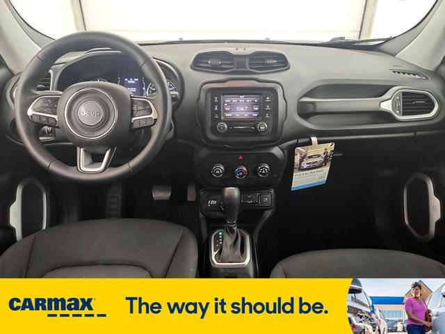 Photo of 2018 Black Jeep Renegade