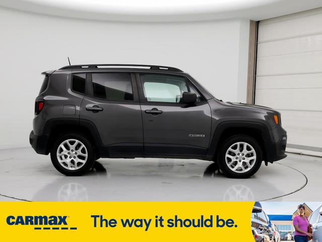 Photo of 2018 Black Jeep Renegade
