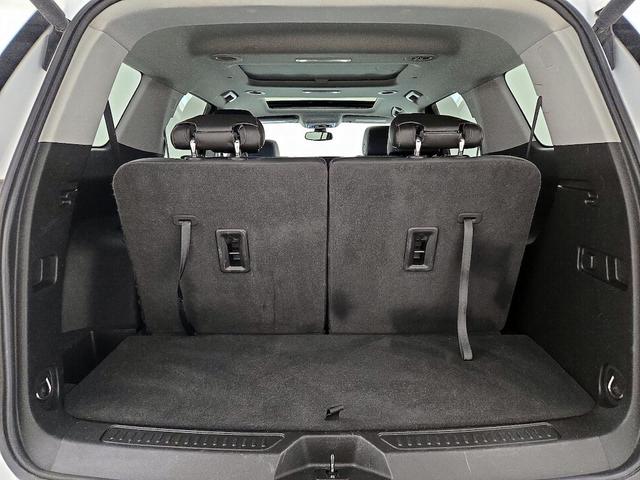 Photo of 2021 White GMC Acadia