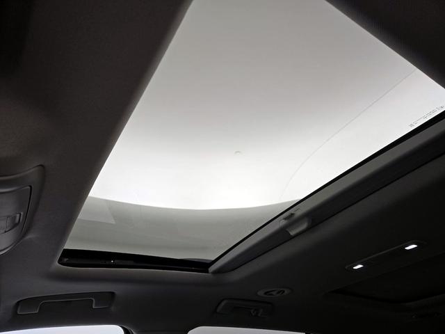 Photo of 2021 White GMC Acadia