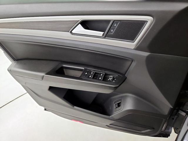 Photo of 2019 Gray Volkswagen Atlas