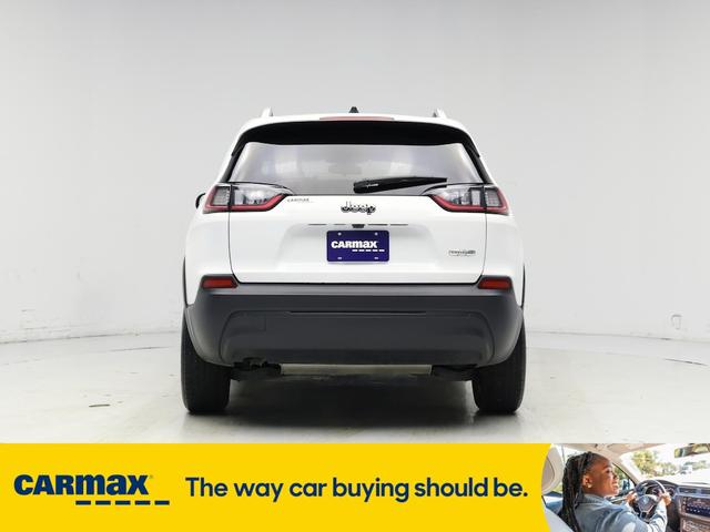 Photo of 2020 White Jeep Cherokee
