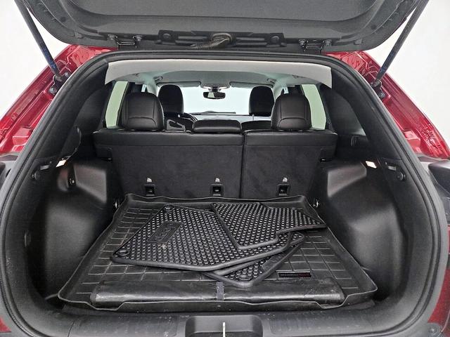 Photo of 2020 Burgundy Jeep Cherokee
