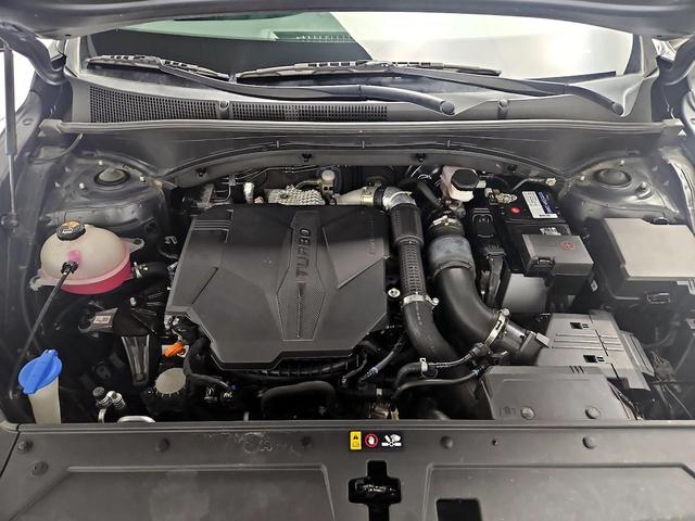 Photo of 2021 Black Hyundai SANTA FE