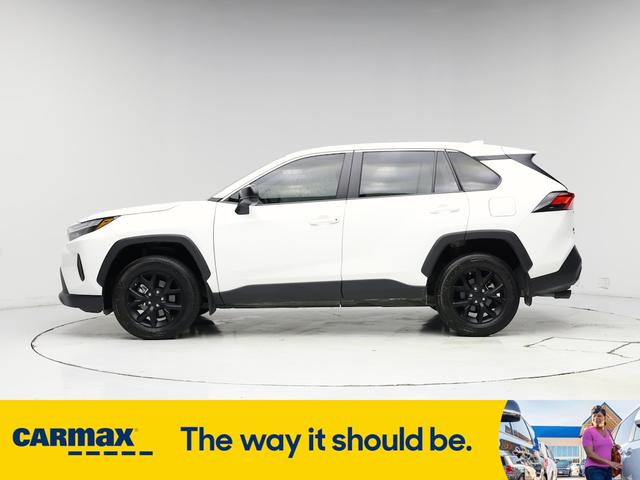 Photo of 2024 White Toyota RAV4