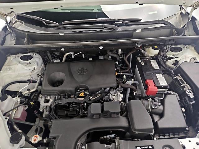 Photo of 2024 White Toyota RAV4