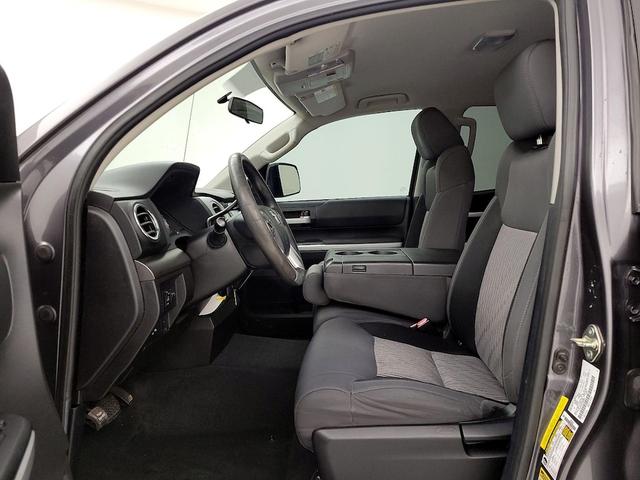 Photo of 2015 Gray Toyota Tundra