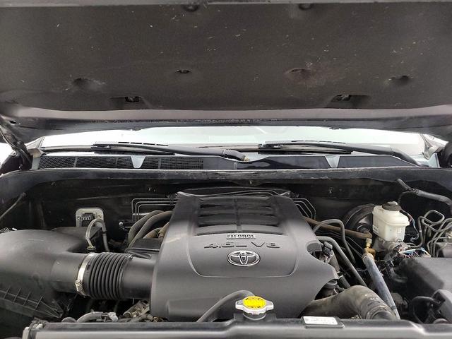 Photo of 2015 Gray Toyota Tundra