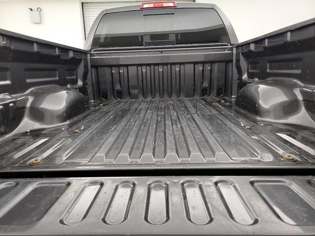 Photo of 2015 Gray Toyota Tundra