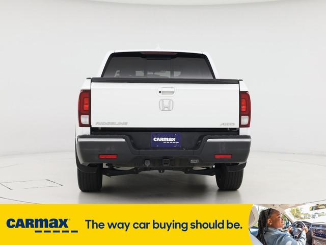 Photo of 2019 White Honda Ridgeline