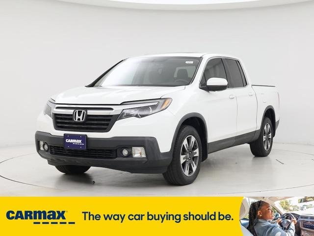 Photo of 2019 White Honda Ridgeline
