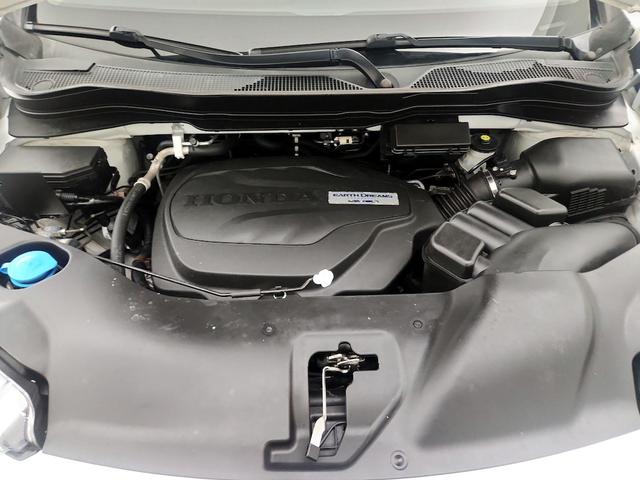 Photo of 2019 White Honda Ridgeline