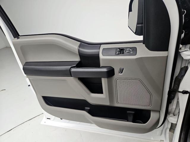 Photo of 2019 White Ford F-150