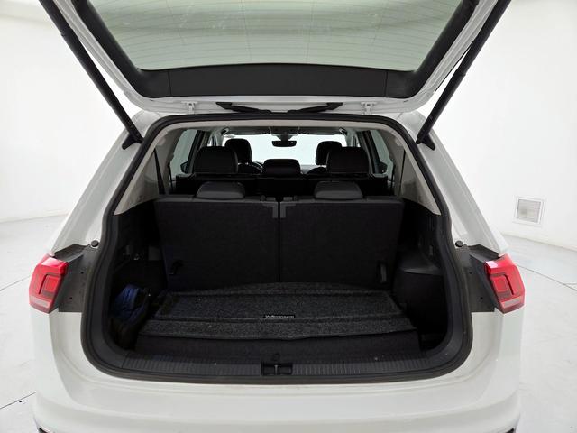 Photo of 2022 White Volkswagen Tiguan