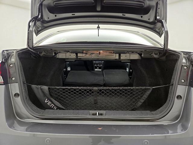 Photo of 2024 Gray Nissan Versa