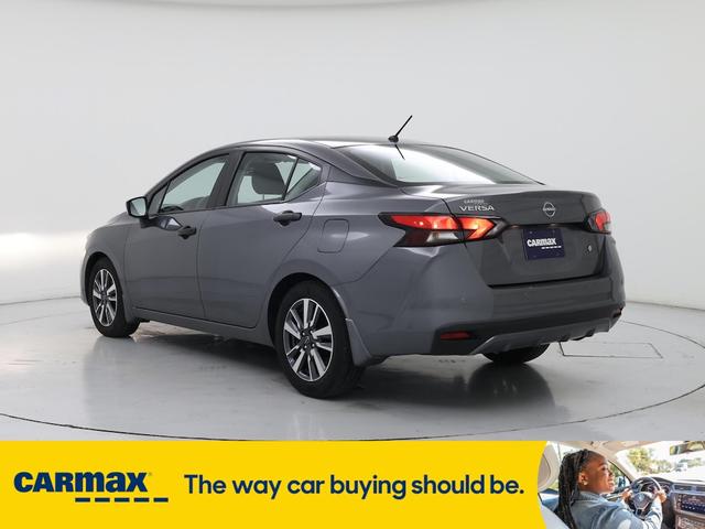 Photo of 2024 Gray Nissan Versa