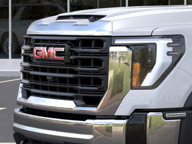 Photo of 2025 Summit White GMC Sierra 3500