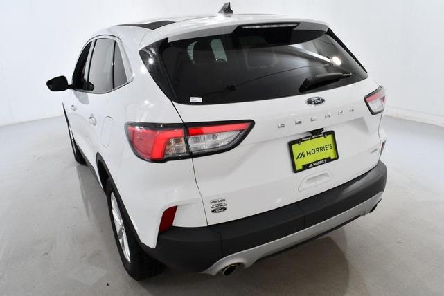 Photo of 2022 Oxford White Ford Escape