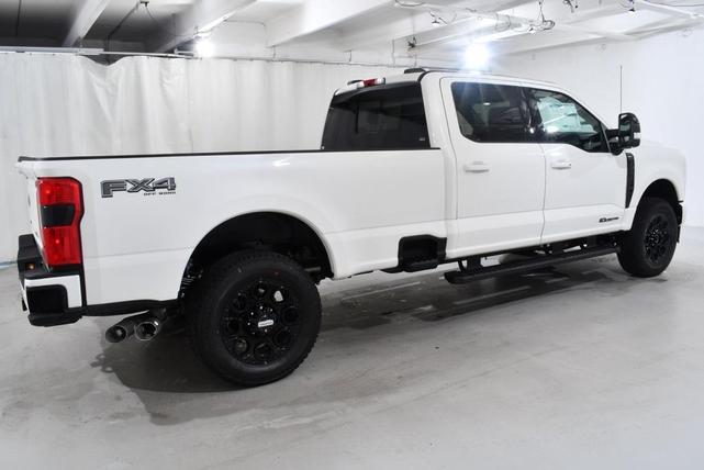 Photo of 2025 White Metallic Ford F-350