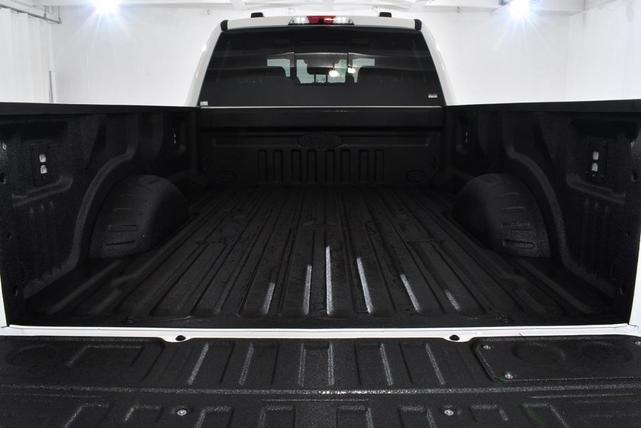 Photo of 2025 White Metallic Ford F-350