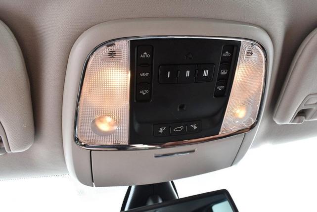 Photo of 2013 Bright White Clearcoat Jeep Grand Cherokee