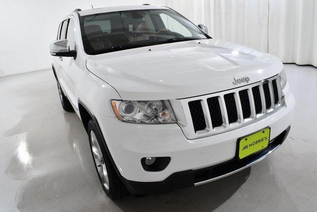 Photo of 2013 Bright White Clearcoat Jeep Grand Cherokee