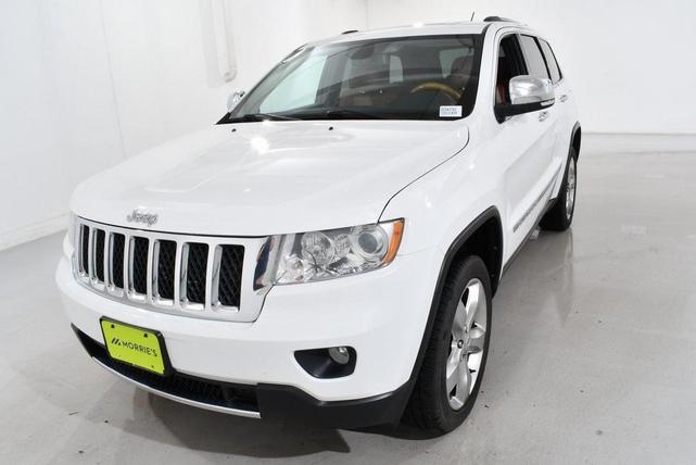 Photo of 2013 Bright White Clearcoat Jeep Grand Cherokee