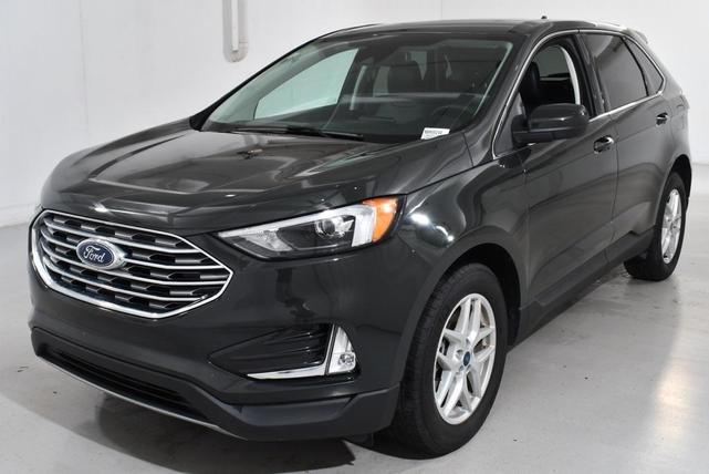 Photo of 2022 Forged Green Metallic Ford Edge