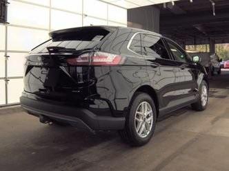 Photo of 2023 Agate Black Metallic Ford Edge
