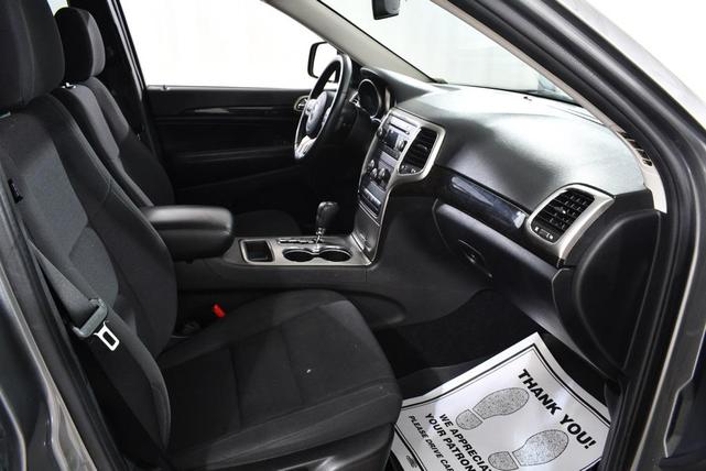 Photo of 2012 Mineral Gray Clearcoat Metallic Jeep Grand Cherokee
