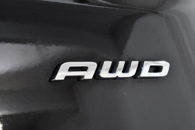 Photo of 2024 Black Metallic Ford Edge