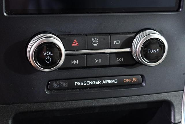 Photo of 2024 Black Metallic Ford Edge