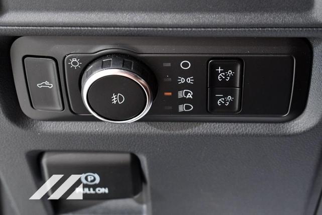 Photo of 2024 Oxford White Ford F-150