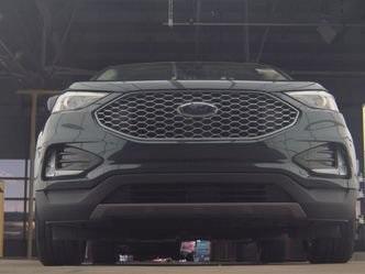 Photo of 2023 Stone Blue Metallic Ford Edge