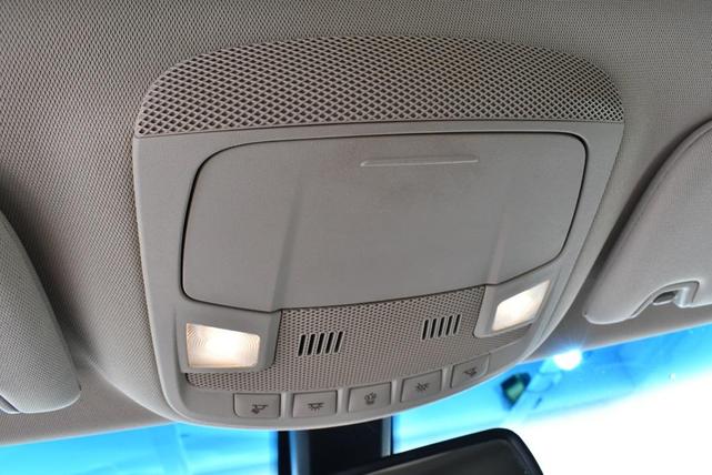 Photo of 2016 Luxe Metallic Lincoln MKX