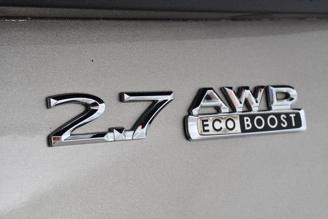 Photo of 2016 Luxe Metallic Lincoln MKX