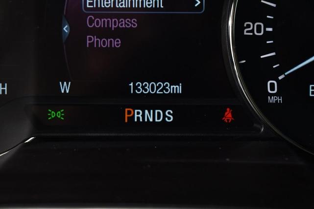 Photo of 2016 Luxe Metallic Lincoln MKX