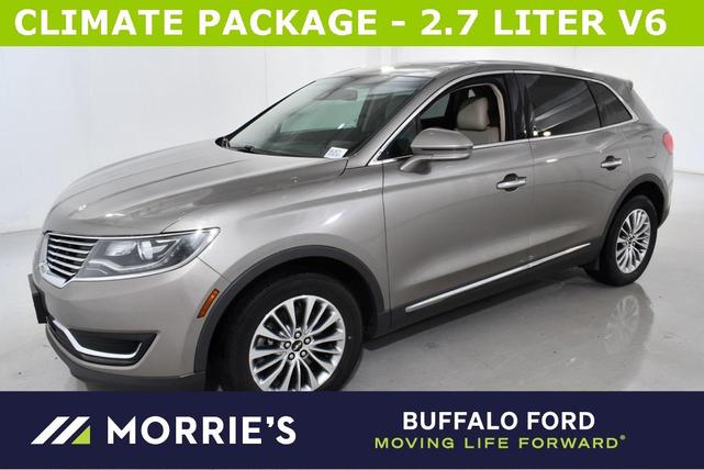 Photo of 2016 Luxe Metallic Lincoln MKX