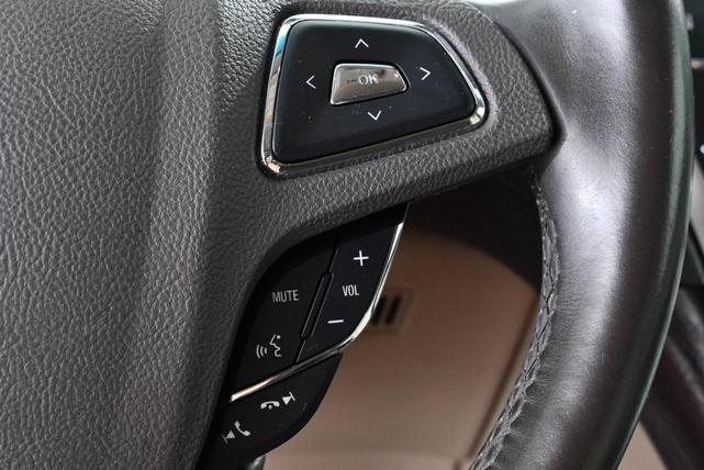 Photo of 2016 Luxe Metallic Lincoln MKX